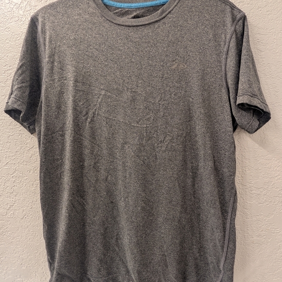 Men's Gray T-Shirt Size Medium - Picture 1 of 6